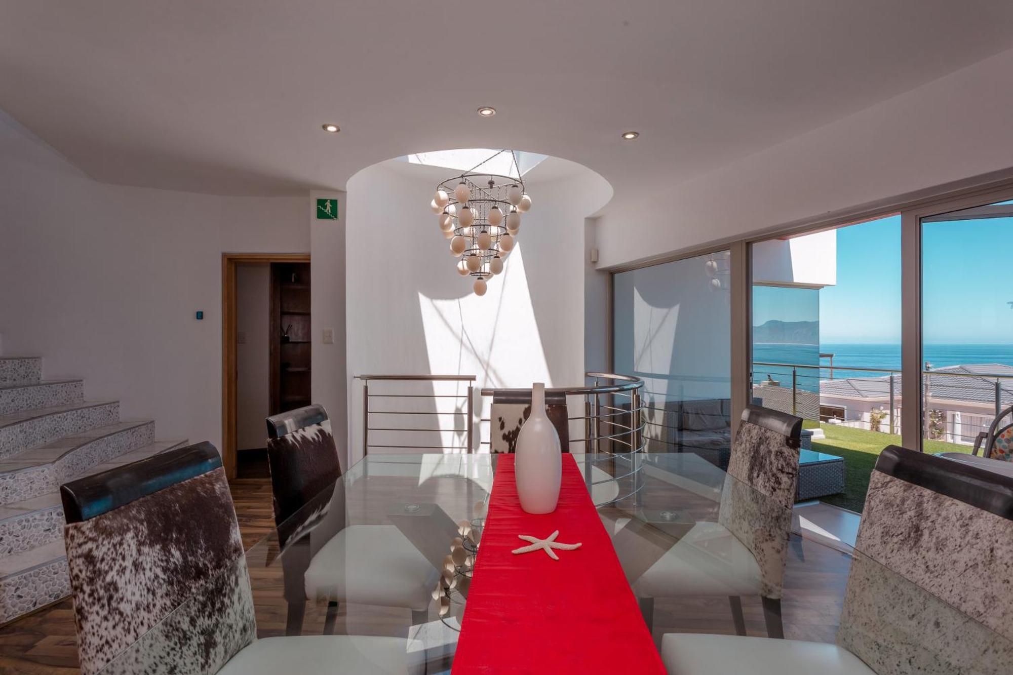 Sea Star Lodge Gansbaai Exterior photo